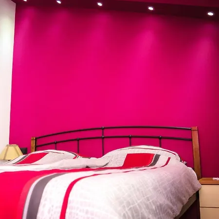 30091 - Mandekic Apartment